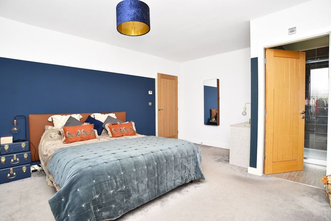 23 Evesham Place, Kirby Hill, York photo 3