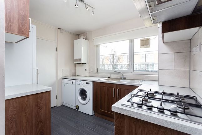 29, Rupert Gardens, London photo 2