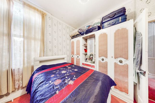 Semi-detached house for sale in Willcott Road, Acton