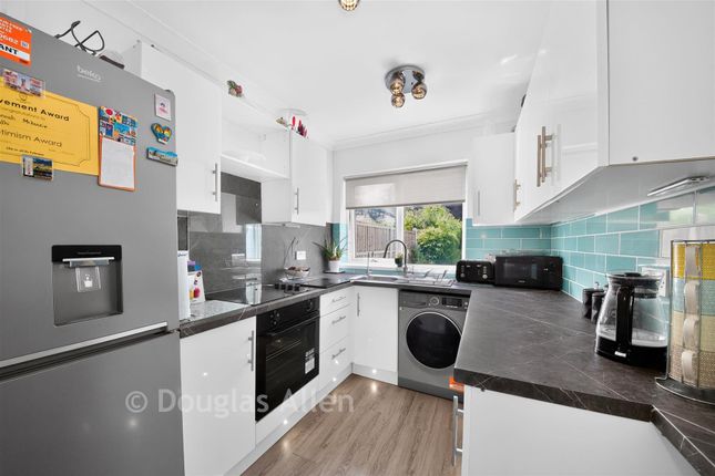 4, Eastbury Road, Romford photo 2