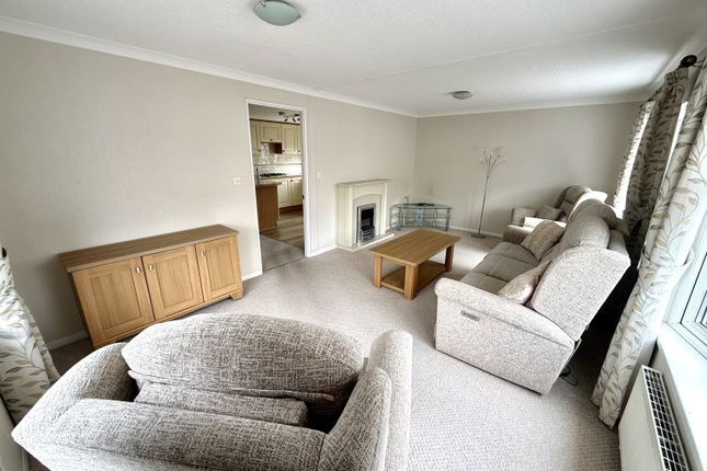 11, Seaview Park Homes Easington Road, Hartlepool photo 3