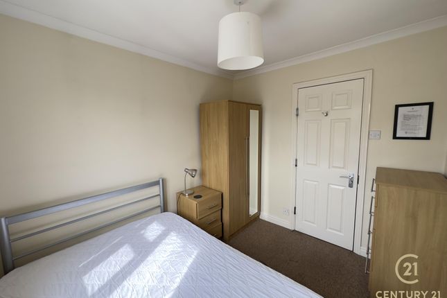 Room to rent in Simpson Road, West Drayton