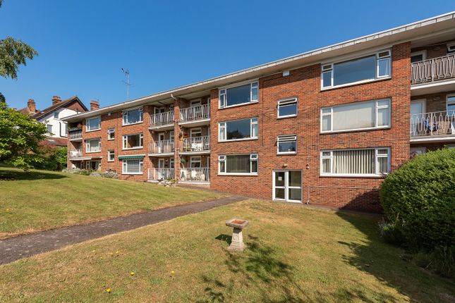 Thumbnail Flat to rent in Rothamsted Court, Harpenden, Hertfordshire