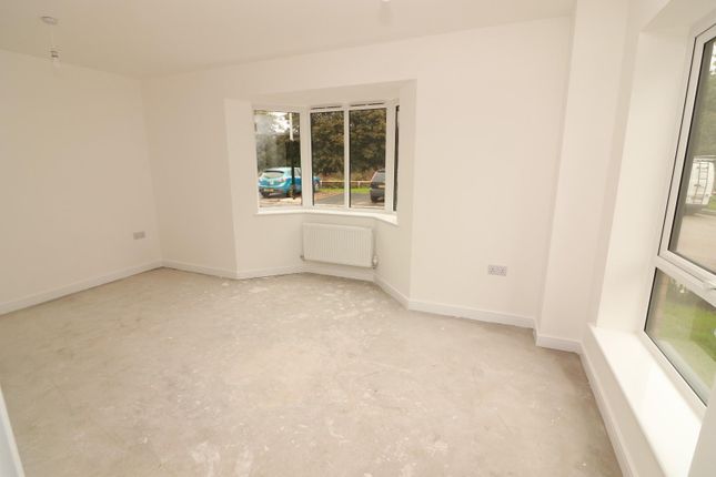 Thumbnail Property for sale in Clayhill Drive, Yate, Bristol