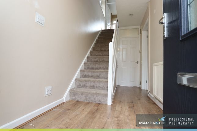 25, Greenacre Drive, Caerphilly, South Wales photo 2