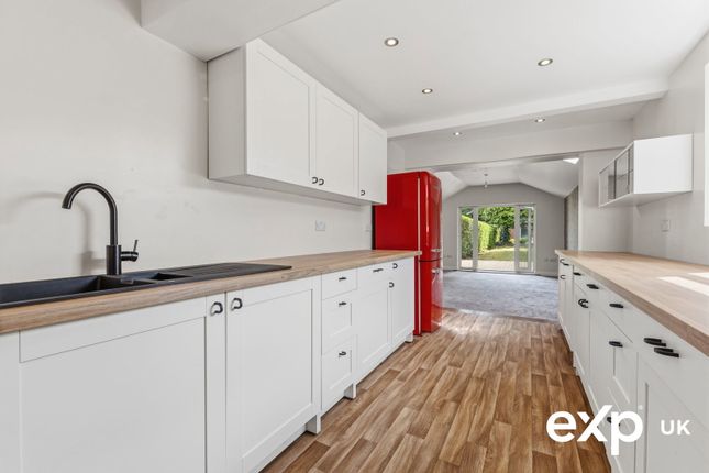 174, Southwell Road East, Mansfield photo 2