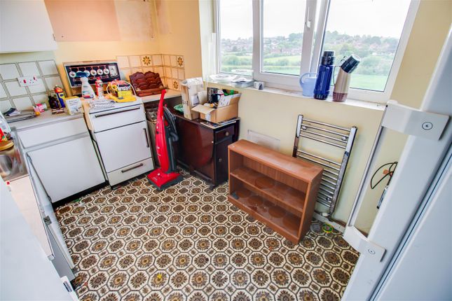 16, Manor Avenue, Ossett photo 4