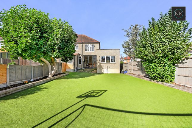 34 Arlington Road, Woodford Green, Essex photo 4