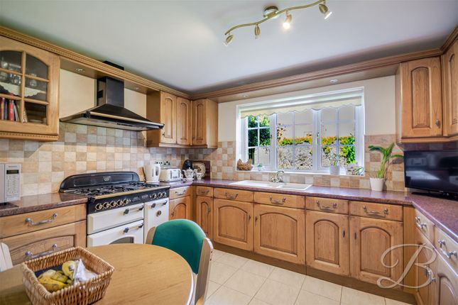 20, Paddock Close, Mansfield photo 2