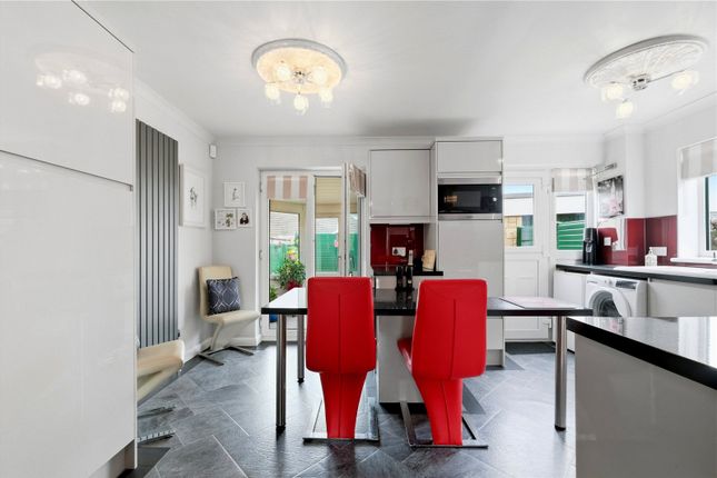 3, Pickard Close, Lancashire photo 4