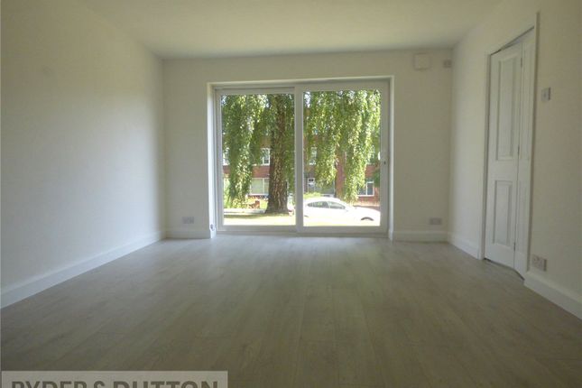 135, Baguley Crescent, Manchester photo 2