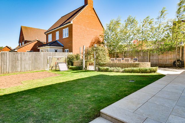 2, Briar Road, Dunmow photo 3