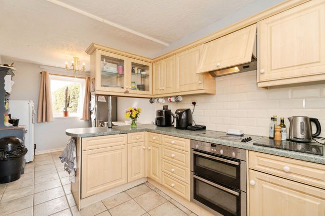 39, Halifax Crescent, Fakenham photo 5