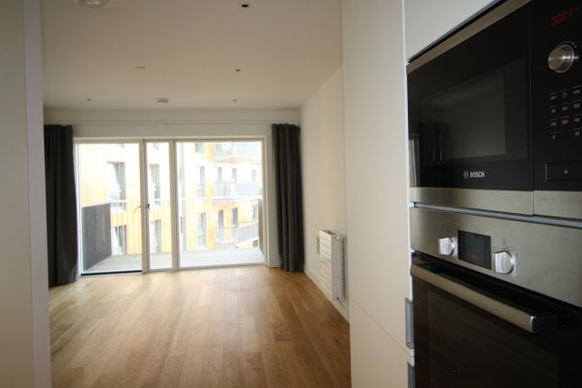 Flat 24, 23, Maud Street, London photo 5