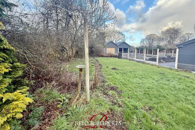 Oaklyn, Fagl Lane, Wrexham photo 5