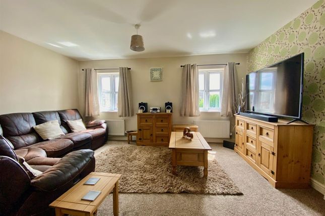 131, Hargate Way, Peterborough photo 4