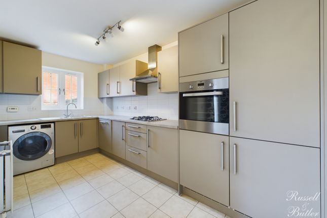 4, Honeycomb Way, Buckingham photo 2