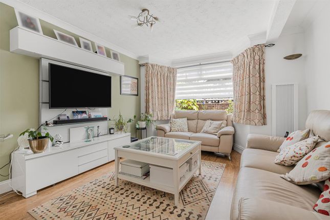 7, Mazoe Road, Bishop's Stortford photo 4