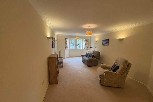 2 Meadowcroft Court, Llannerch Road East, Rhos On Sea photo 4