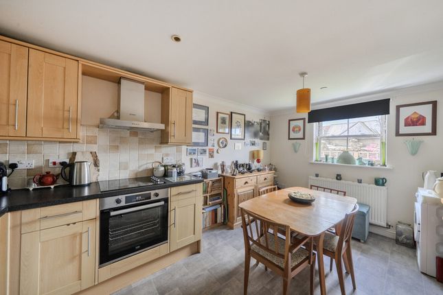 Flat Willow Cottage, 5, Market Court, Market Place, Wincanton photo 2