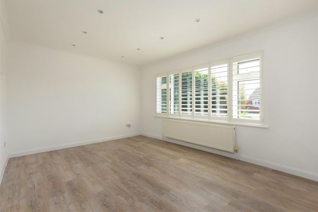 4, Allan Road, Whitstable photo 3
