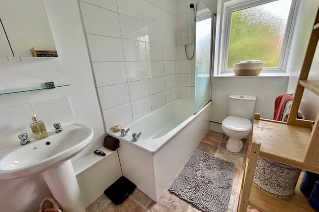 Flat 6 Highover House, The Beeches, West Didsbury, Manchester photo 4