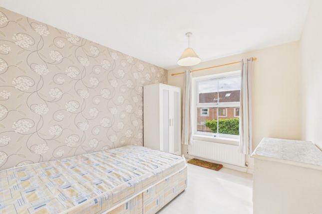 42 Ha'penny Bridge Way, Hull, East Riding of Yorkshire photo 3