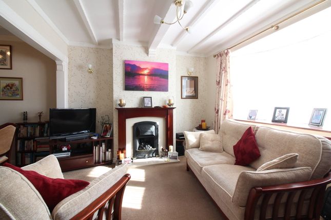 109, Greenfields Road, Kingswinford photo 3