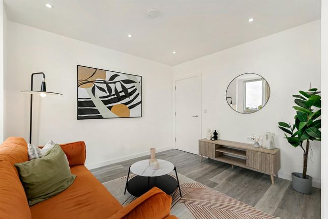 Flat for sale in Copeland Road, London