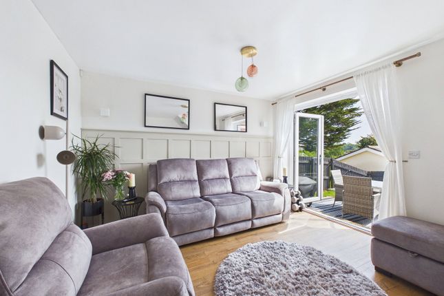 5, Moorhaven Close, Torquay photo 3