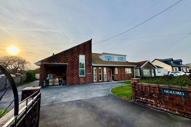 4-bed house on 10, Black Lion Road, Llanelli, £200,000