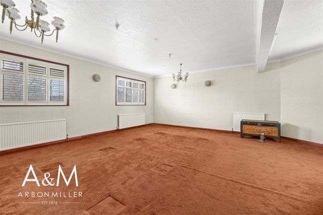 1A, Chadacre Avenue, Clayhall photo 2
