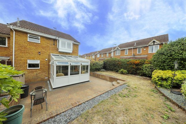11, Newcombe Rise, West Drayton photo 4
