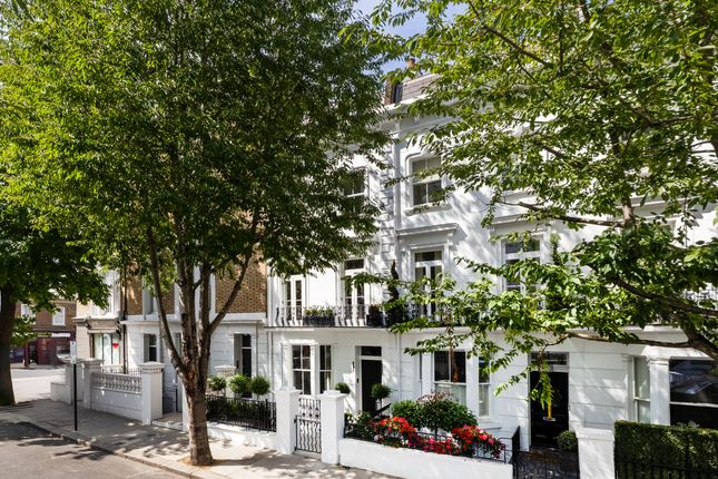 5-bed flat on Berkeley, Berkeley Gardens, London, £34,667/mo