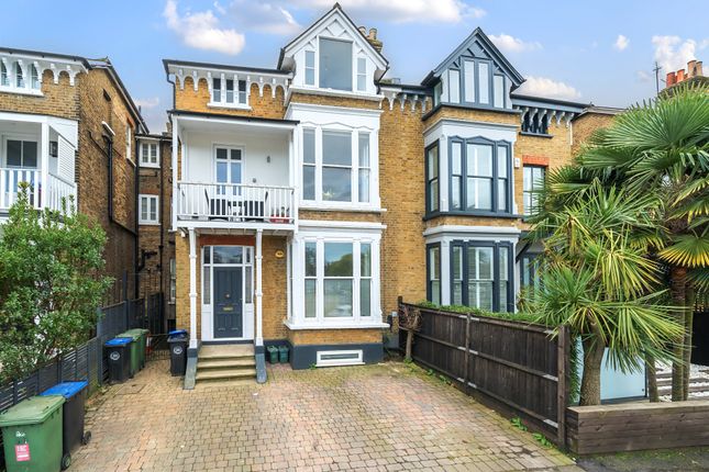 Flat for sale in River Bank, East Molesey