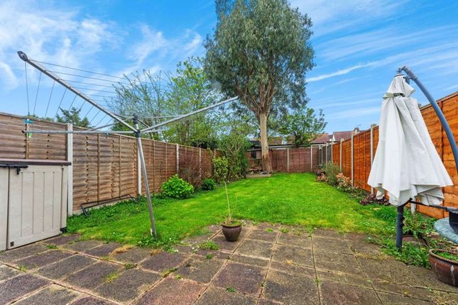 End terrace house for sale in Washington Road, Worcester Park
