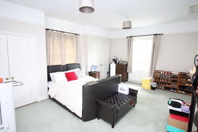 56, The Haydens, Tonbridge photo 4