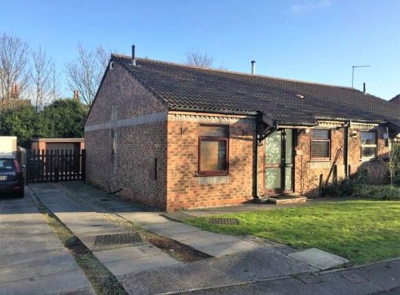 Thumbnail Bungalow for sale in Howden Way, Eastmoor, Wakefield, West Yorkshire