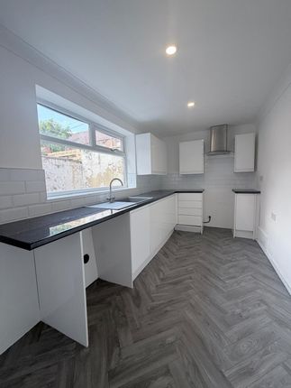 6, Caledonian Road, HARTLEPOOL photo 4