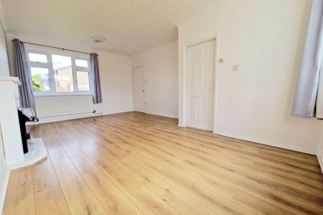 12 Dalebeck Walk, Manchester photo 5