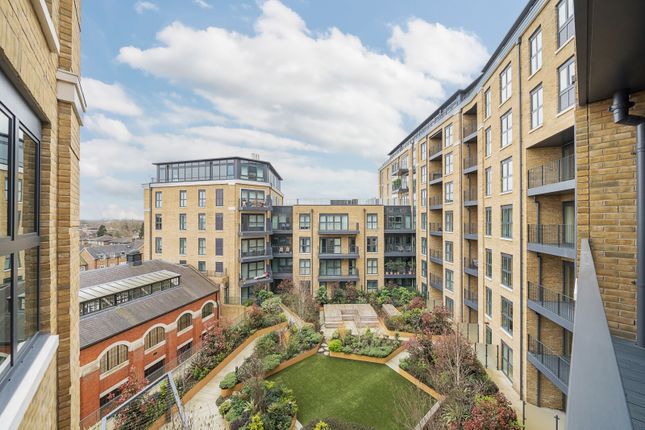 Flat for sale in Heritage Walk, Kingston Upon Thames