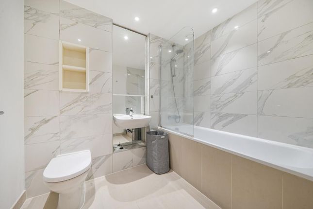 61 Royal Court, Howard Road, Stanmore photo 4