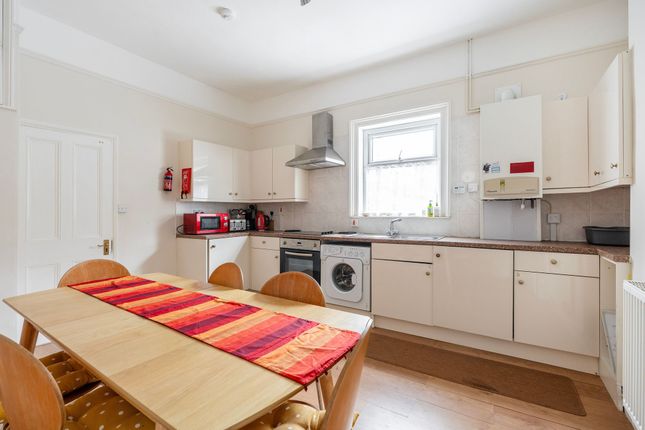 9 St. Georges Road, Great Yarmouth photo 3