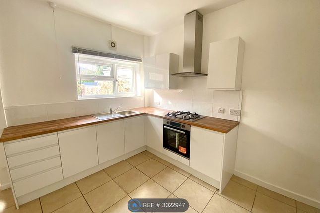 Plodder Lane, Farnworth, Bolton photo 3