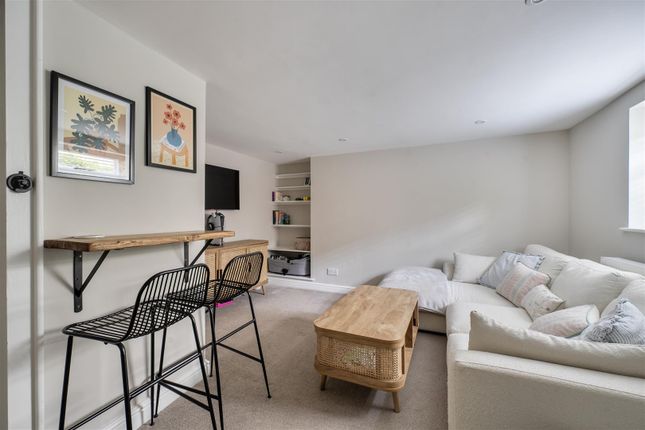 45a, New Park Street, Devizes photo 3