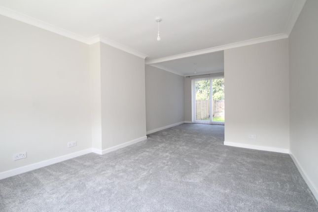 60, Newlands Avenue, Leeds photo 2