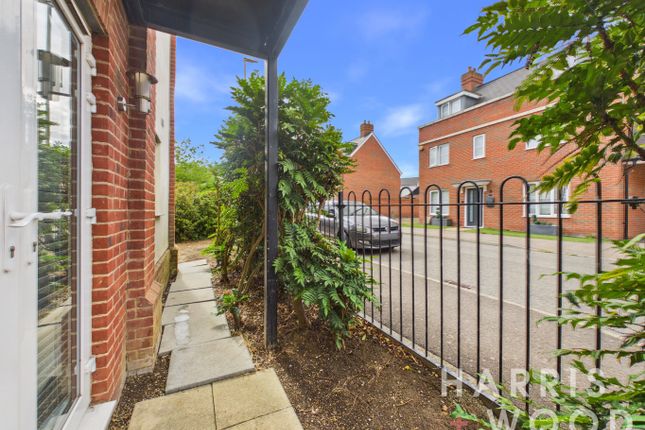 12 Haygreen Road, Witham, Essex photo 4