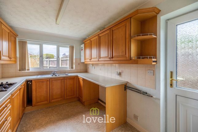 15 Fortuna Way, Grimsby photo 4