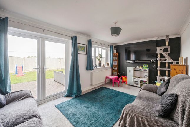 38, Lord Porter Avenue, Doncaster photo 4