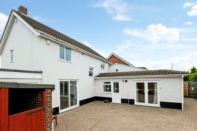 185 Rochford Gardens (12)